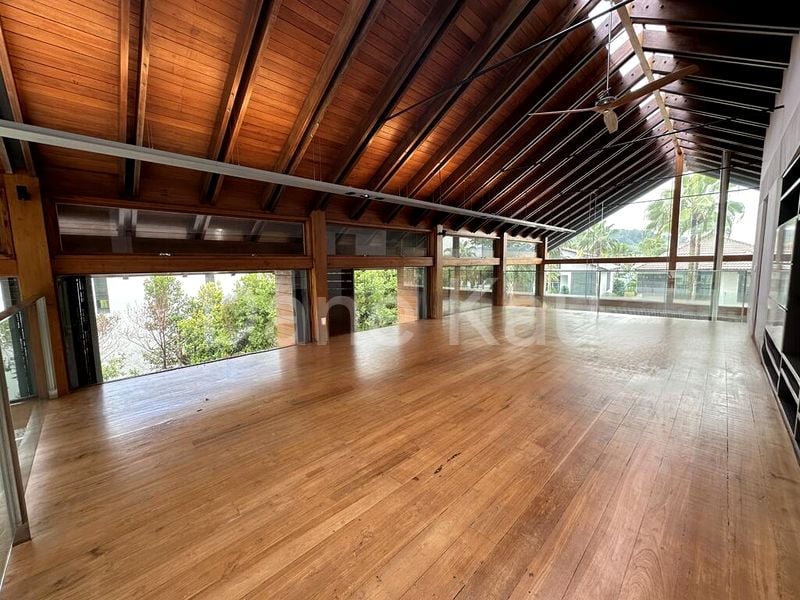 4 Bed Bungalow (Landed) for Sale in Ocean Drive - Image 8