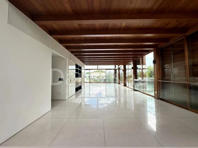 4 Bed Bungalow (Landed) for Sale in Ocean Drive - Image 3