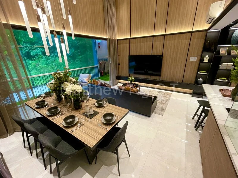 4 Bed Apartment (Condo) for Sale in Blossoms By The Park - Image 6