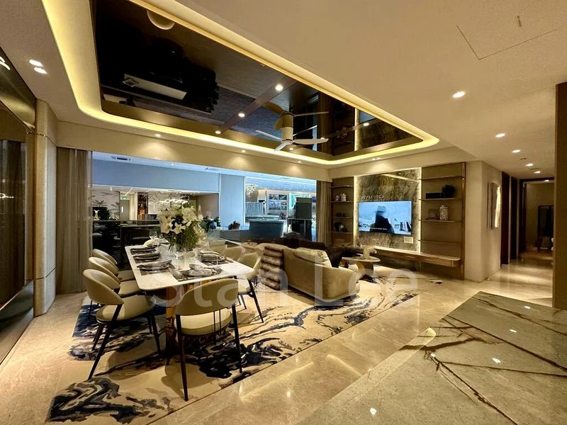 5 Bed Condo for Sale in Grand Dunman - Image 1