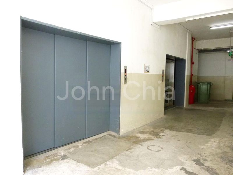 Light Industrial (B1) for Rent: Kapo Factory Building - Image 6