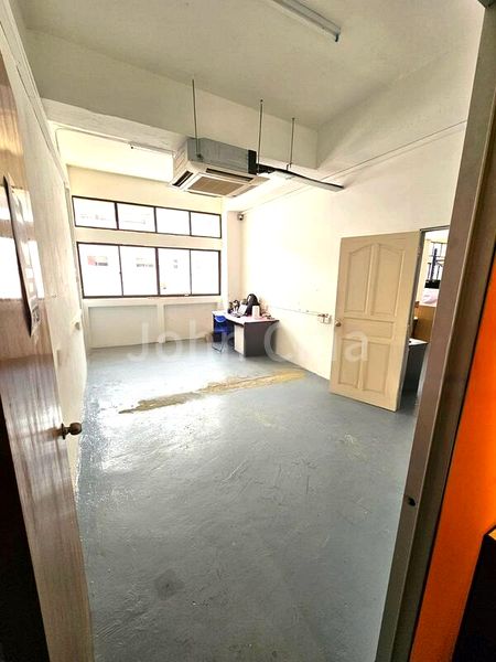 Light Industrial (B1) for Rent: Kapo Factory Building - Image 13