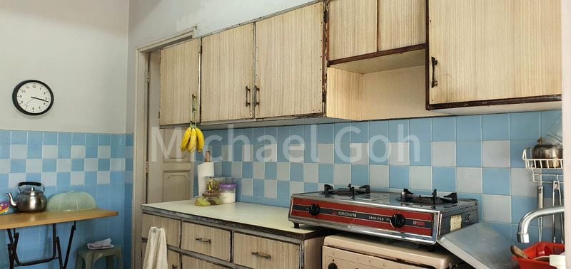 4 Bed Semi-Detached House (Landed) for Sale in  Spring Park Estate - Image 8