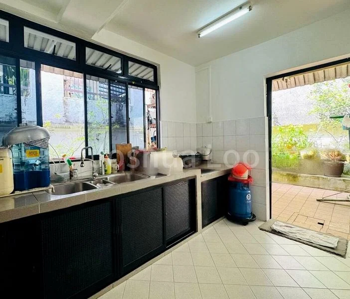 5 Bed Corner Terrace (Landed) for Sale in  Joo Seng Road - Image 4