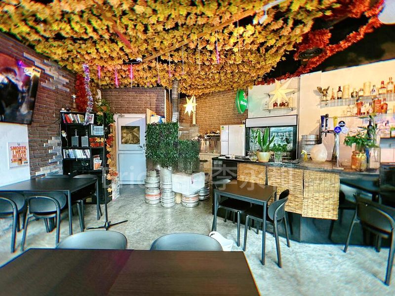 Other Retail for Sale: THe Hillford - Image 6