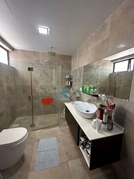 5 Bed Semi-Detached House (Landed) for Rent in  Bedok Pesari - Image 5