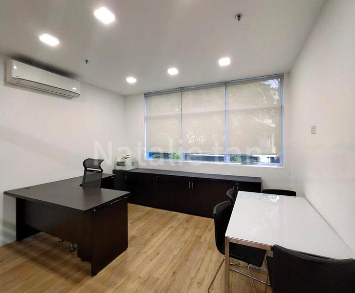 Light Industrial (B1) for Rent: EPL Building - Image 3