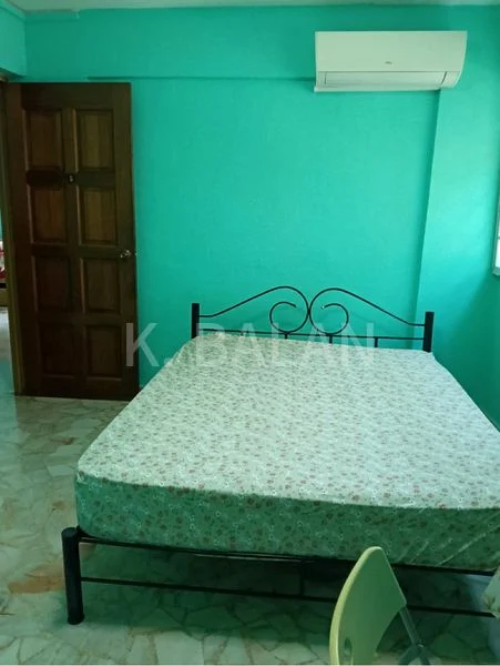 Common Room (HDB) for Rent in  215 Serangoon Avenue 4 - Image 1