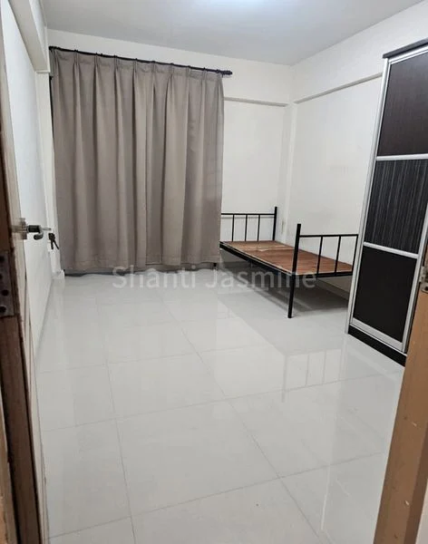 Common Room (HDB) for Rent in 93 Bedok North Avenue 4 - Image 1