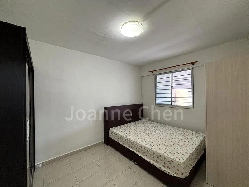 3 Room (3NG) HDB for Rent in  211 Yishun Street 21 - Image 4