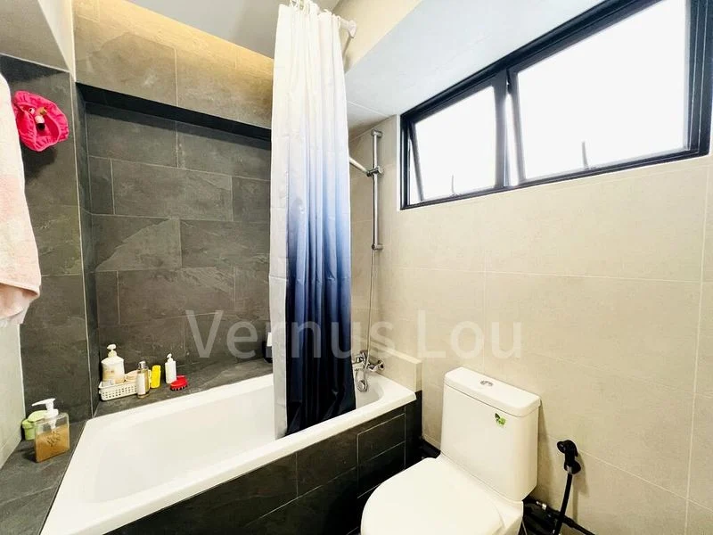 4 Room (4A) HDB for Rent in  156 Lorong 1 Toa Payoh - Image 7