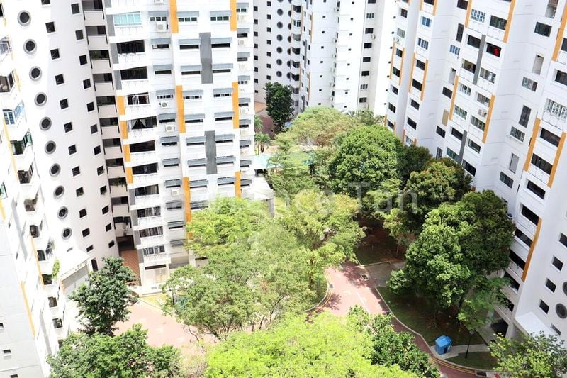 Executive HDB for Rent in  287A Jurong East Street 21 - Image 2