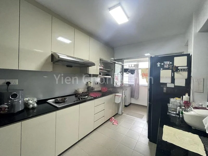 Common Room (HDB) for Rent in  128C Canberra Street - Image 4
