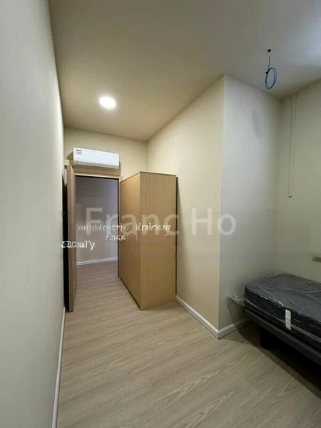 7 Bed Terraced House (Landed) for Rent in  Compassvale Cape - Image 3