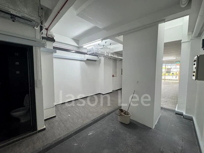 Food & Beverage for Rent: 189846 - Prime Retail Shop, 1,500 Sq Ft, The Paseos Complex - Image 1