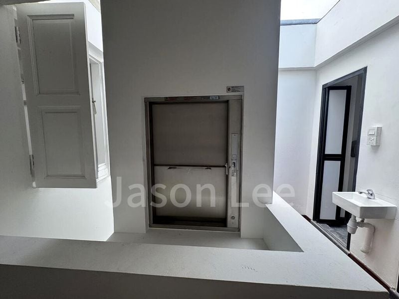 Food & Beverage for Rent: 189846 - Prime Retail Shop, 1,500 Sq Ft, The Paseos Complex - Image 5