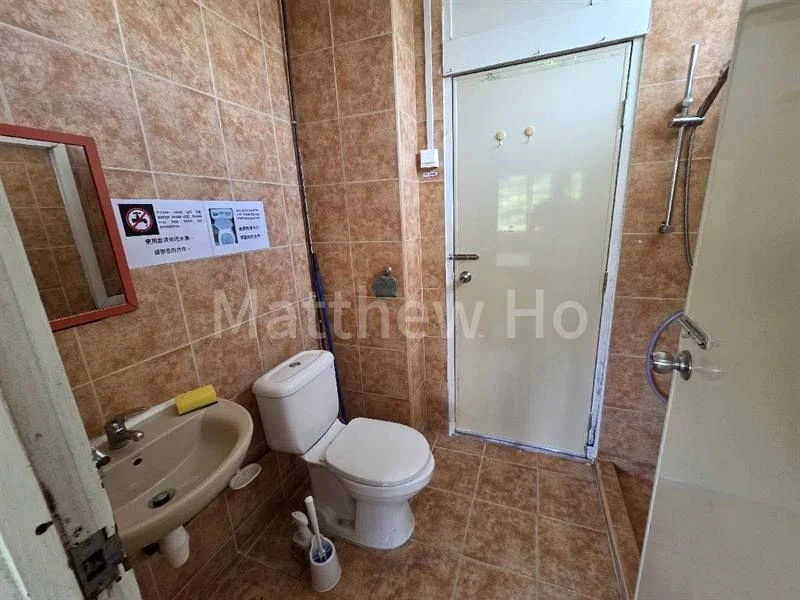 Master Room (Condo) for Rent in  Moulmein Court - Image 6