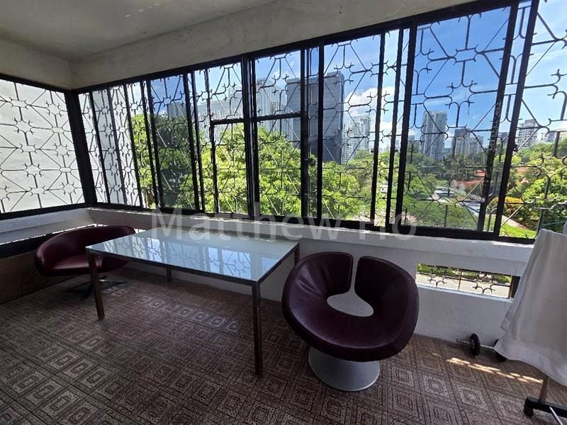 Master Room (Condo) for Rent in  Moulmein Court - Image 9