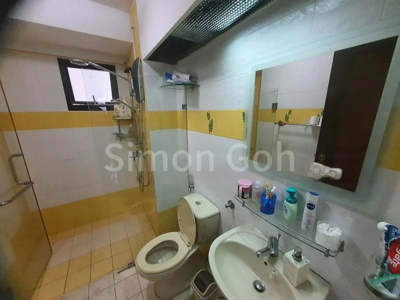 5 Room (5I) HDB for Rent in  403D Fernvale Lane - Image 5