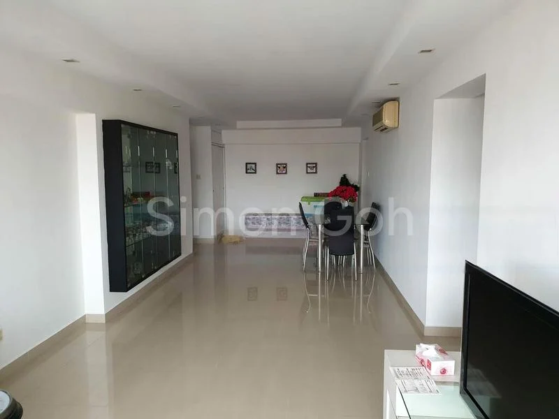 5 Room (5I) HDB for Rent in  403D Fernvale Lane - Image 2