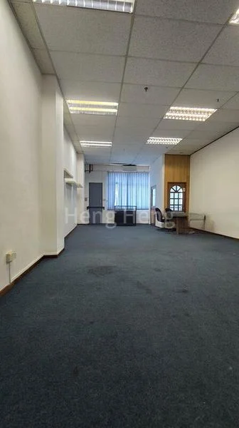 Light Industrial (B1) for Rent: 19 Woodands Industrial Park, E1 - Image 4