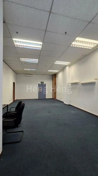 Light Industrial (B1) for Rent: 19 Woodands Industrial Park, E1 - Image 5