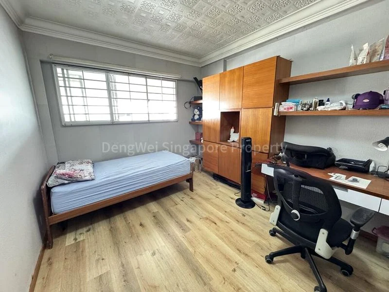 3 Room (3A) HDB for Sale in  617 Yishun Ring Road - Image 5