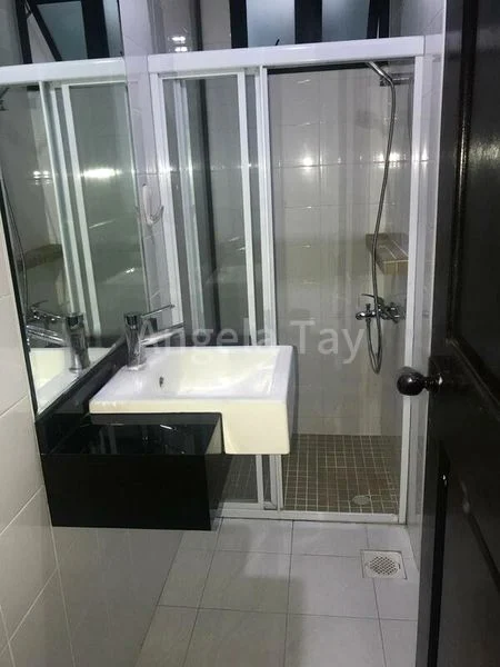 2 Bed Condo for Rent in  Hume Park I - Image 7