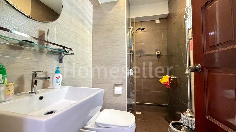 Premium HDB for Sale in 132 Edgedale Plains - Image 10