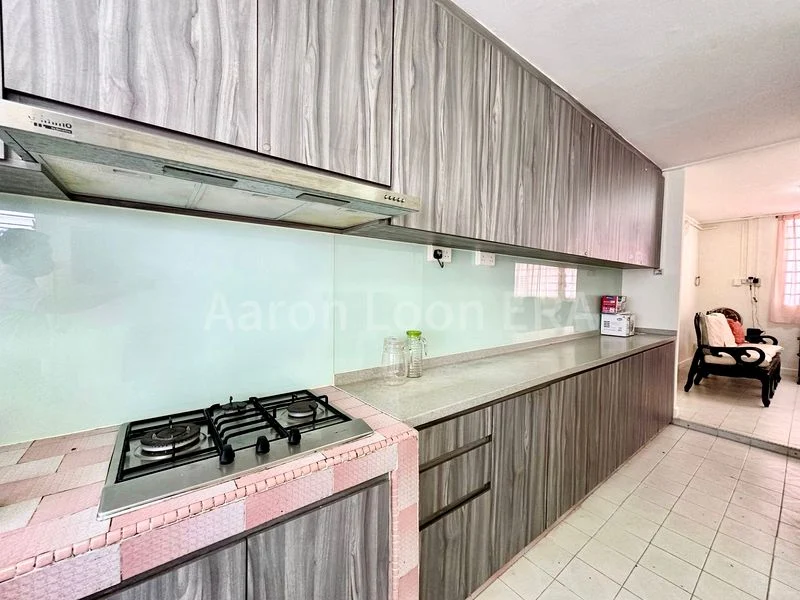 4 Room HDB for Rent in  516 Hougang Avenue 10 - Image 2