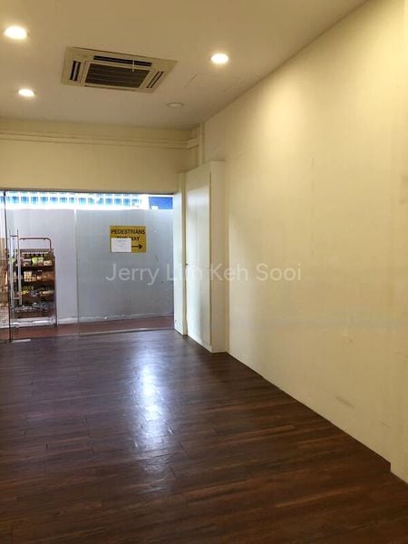 Shop / Shophouse for Rent: Balestier Hill Shopping Centre - Image 1