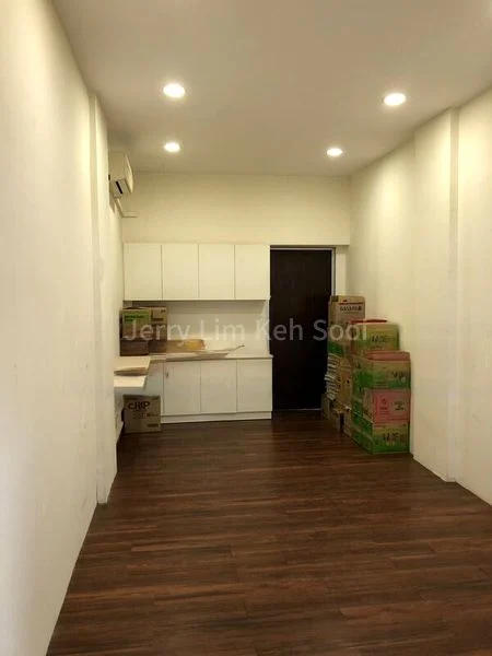 Shop / Shophouse for Rent: Balestier Hill Shopping Centre - Image 2