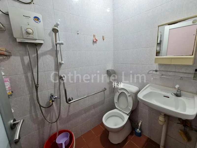 5 Bed Semi-Detached House (Landed) for Sale in  Happy Park - Image 5