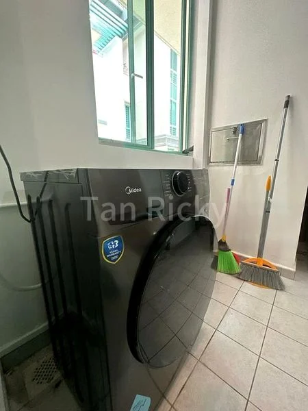 Common Room (Condo) for Rent in Hazel Park Condominium - Image 12