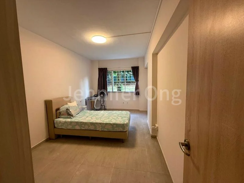 5 Room (5I) HDB for Sale in 11 Toh Yi Drive - Image 1