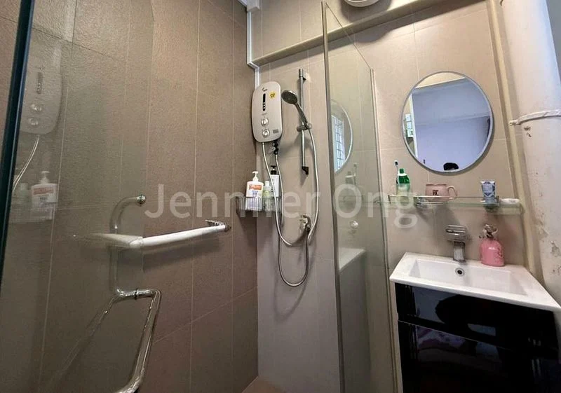 5 Room (5I) HDB for Sale in 11 Toh Yi Drive - Image 3