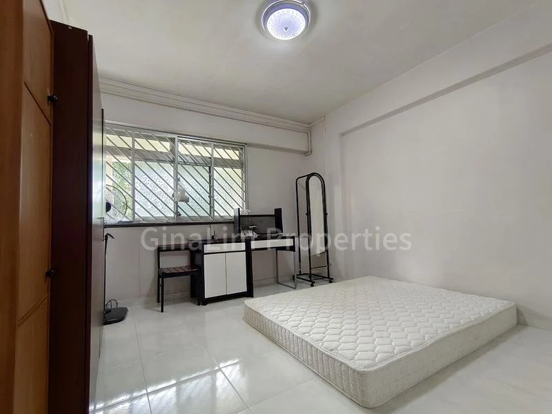 Room (HDB) for Rent in 319 Tampines Street 33 - Image 6