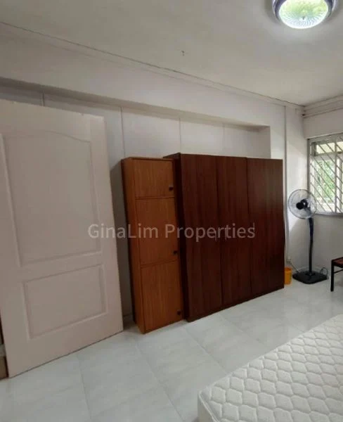 Room (HDB) for Rent in 319 Tampines Street 33 - Image 5