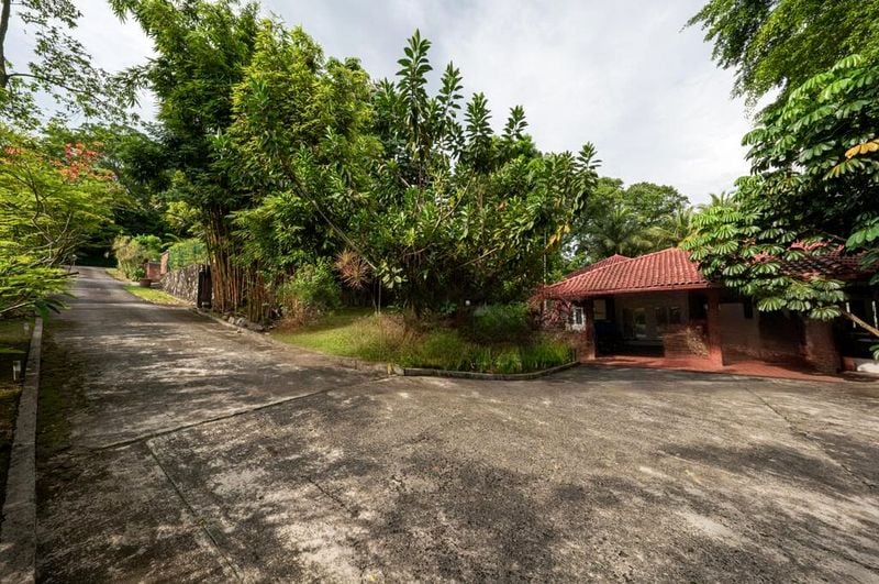 5 Bed Bungalow (Landed) for Sale in  Belmont Road - Image 9