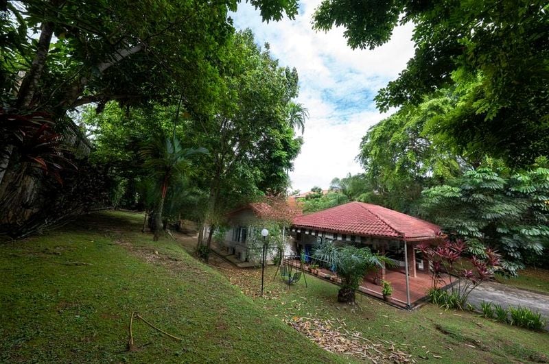 5 Bed Bungalow (Landed) for Sale in  Belmont Road - Image 2