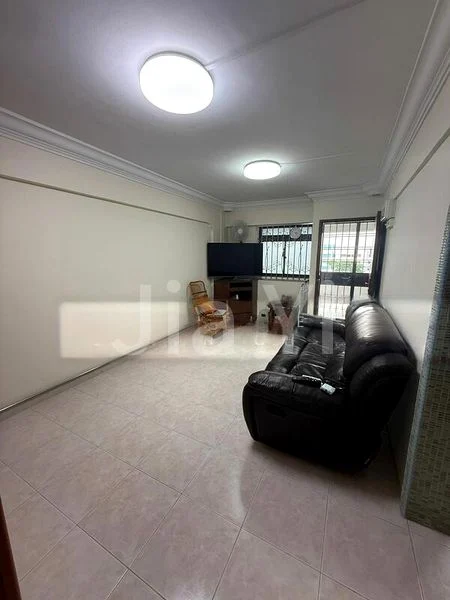 Room (HDB) for Rent in  475 Ang Mo Kio Avenue 10 - Image 1