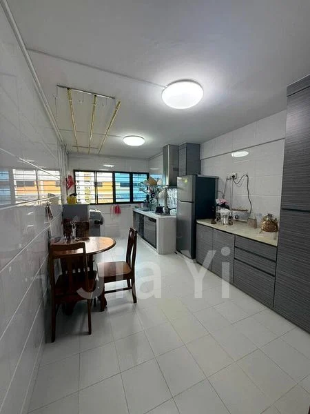 Room (HDB) for Rent in  475 Ang Mo Kio Avenue 10 - Image 6