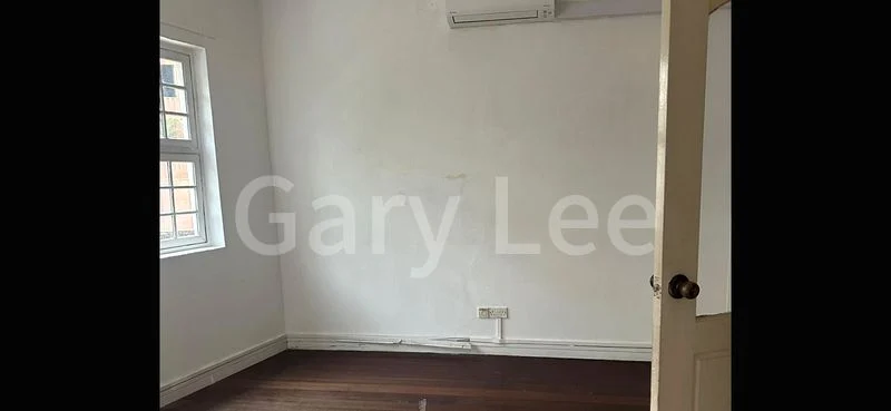 Office for Rent in  South Bridge Road - Image 5