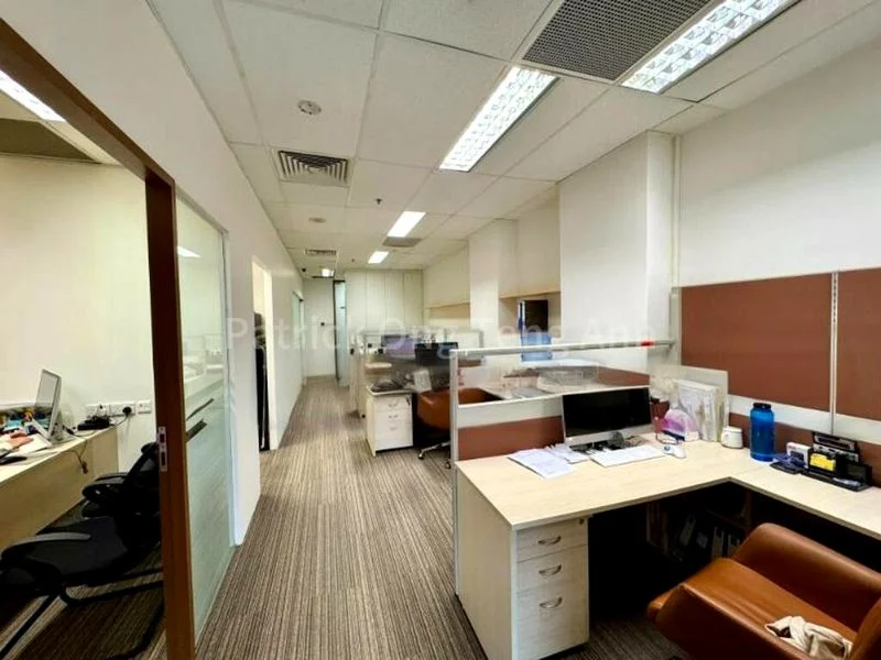 Office for Rent: Ocbc Centre - Image 2
