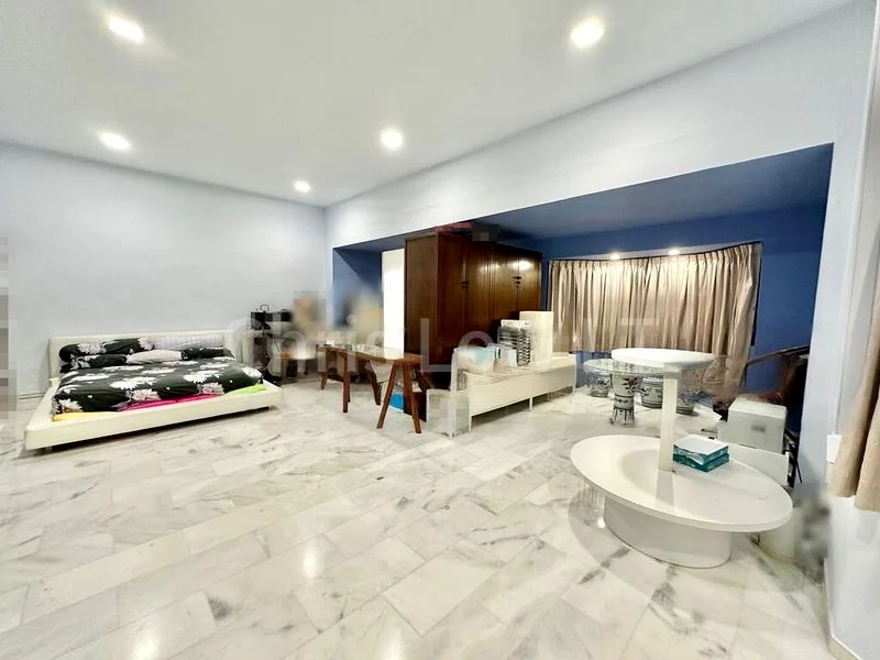 5 Bed Semi-Detached House (Landed) for Sale in  Pasir Ris Beach Park - Image 3