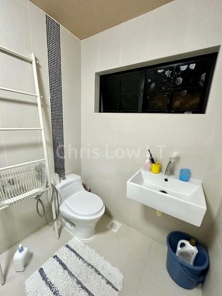 5 Bed Semi-Detached House (Landed) for Sale in  Pasir Ris Beach Park - Image 16