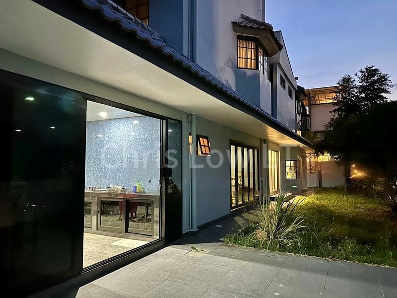 5 Bed Semi-Detached House (Landed) for Sale in  Pasir Ris Beach Park - Image 1