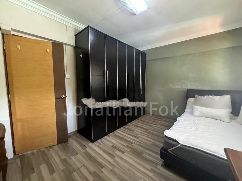 Common Room (HDB) for Rent in  44 Lengkok Bahru - Image 1