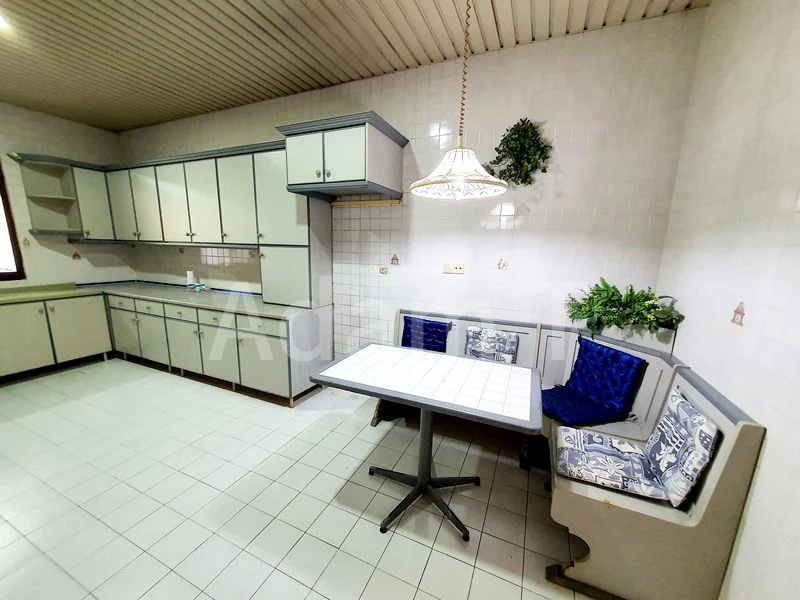 5 Bed Semi-Detached House (Landed) for Rent in  Springleaf Garden Estate - Image 3