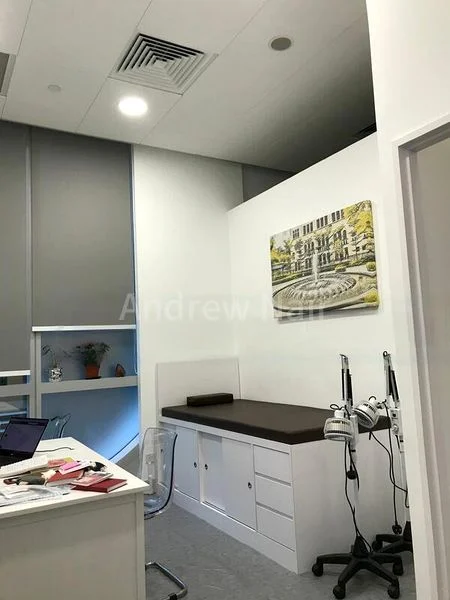 Office for Sale: SBF Center - Image 4